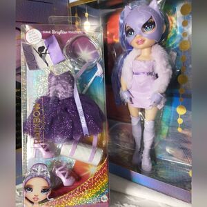 Limited Edition Rainbow High Violet Willow with Extra Outfit
